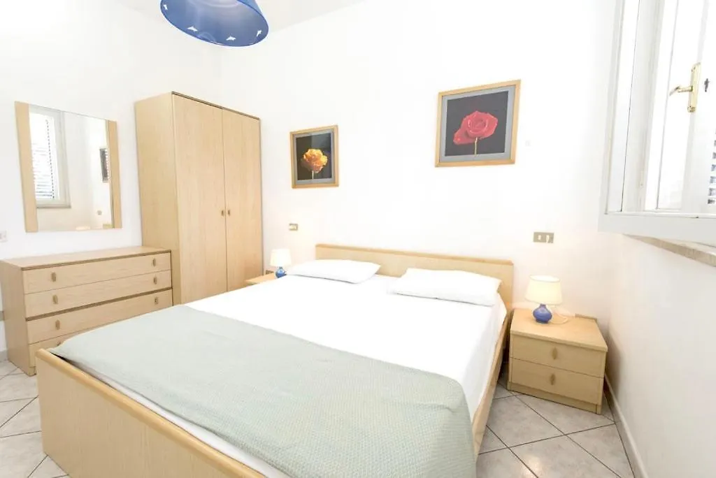 Trilocale Con Spazio Esterno 40 M Dal Mare San Vincenzo 0*,